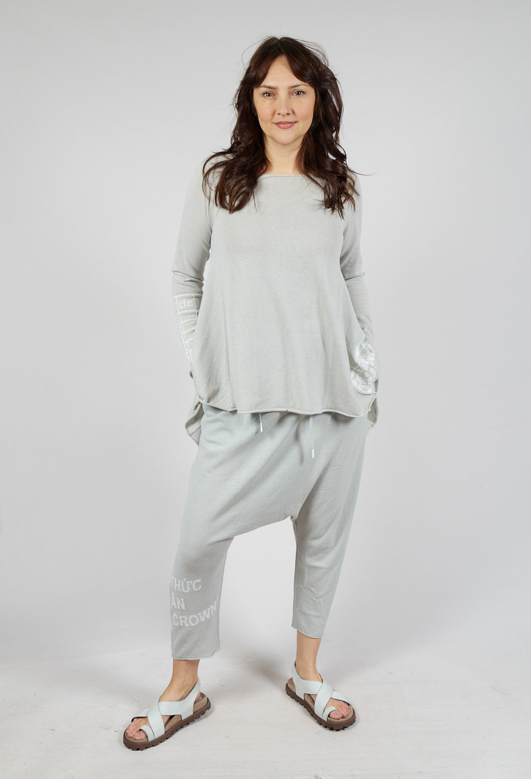 Lightweight Pullover in Grey Offwhite