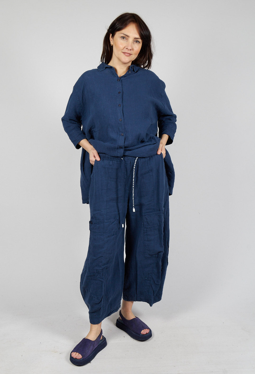 Cargo Linen Trousers in Navy