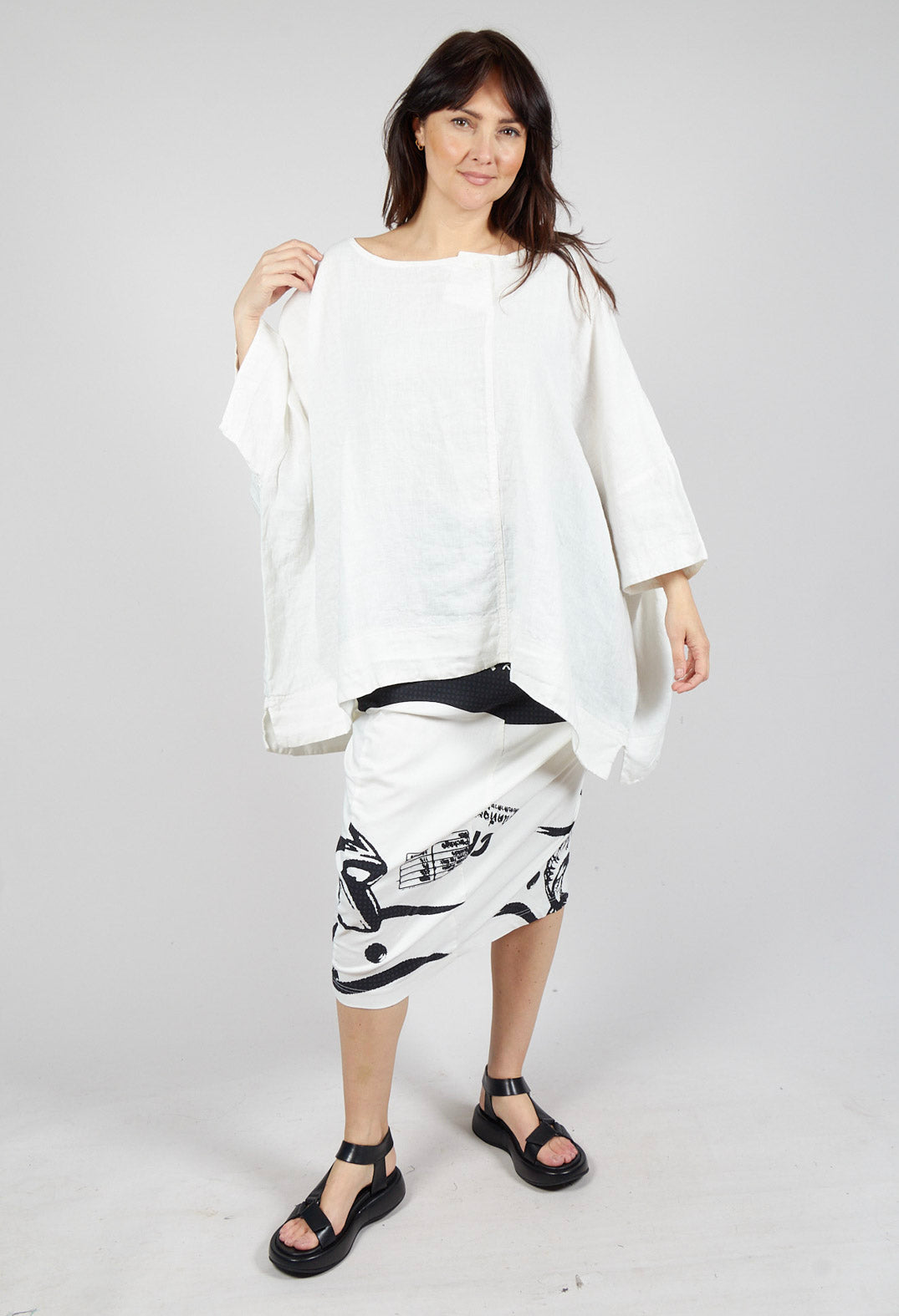 Oversized Linen Top in Offwhite