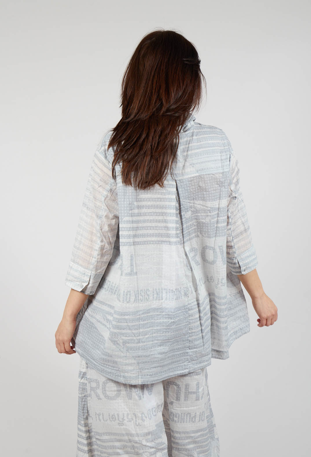 Lightweight Cotton Shirt in Grey Print