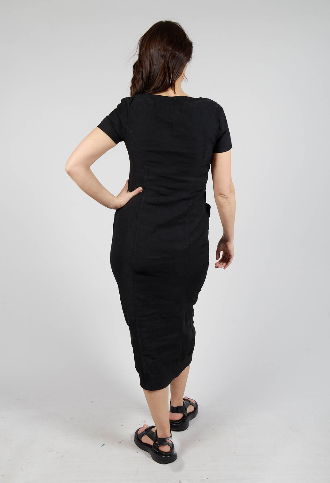 Short Sleeve Fitted Dress in Black