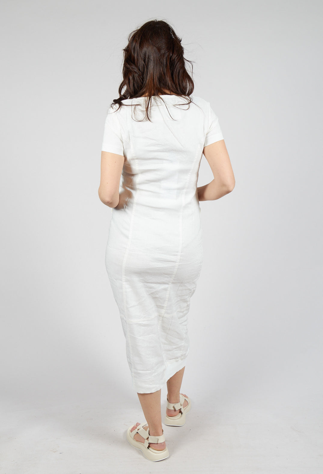 Short Sleeve Fitted Dress in Offwhite