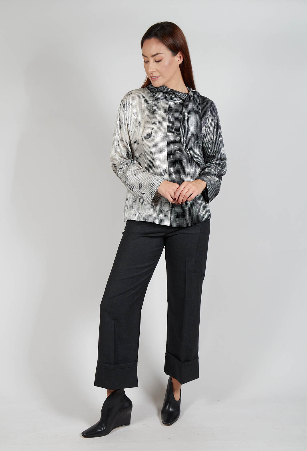 Amanda Blouse in Optical Grey