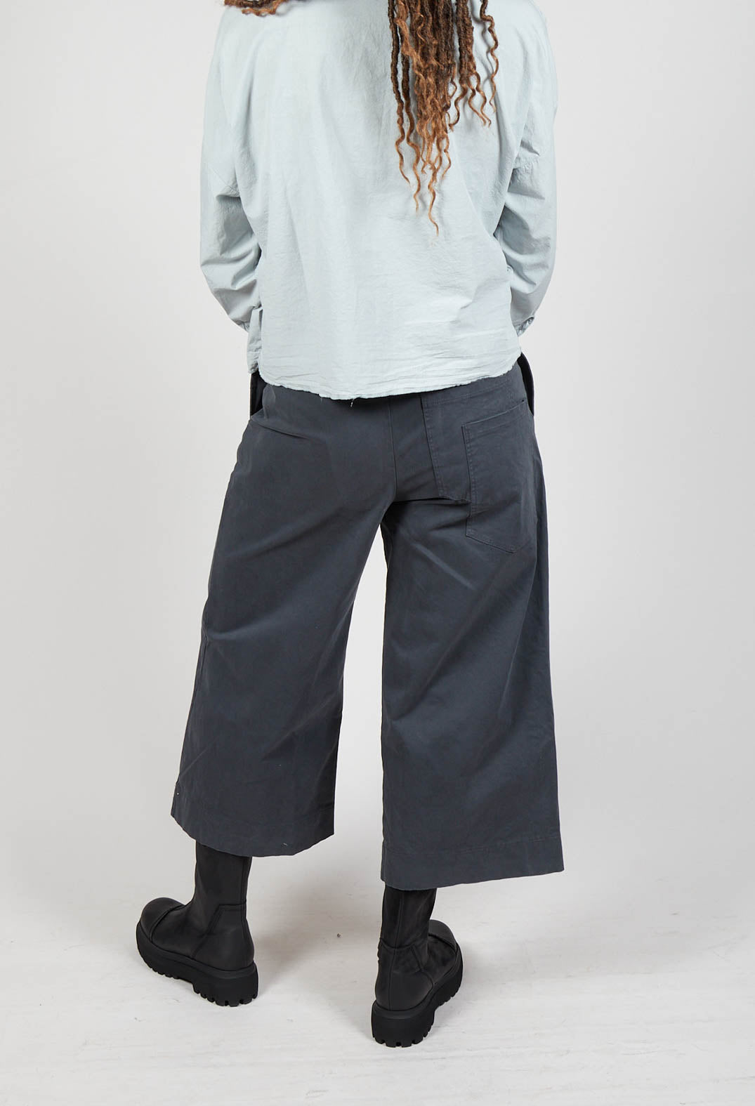 Ankle Wide Leg Trousers in Asfal