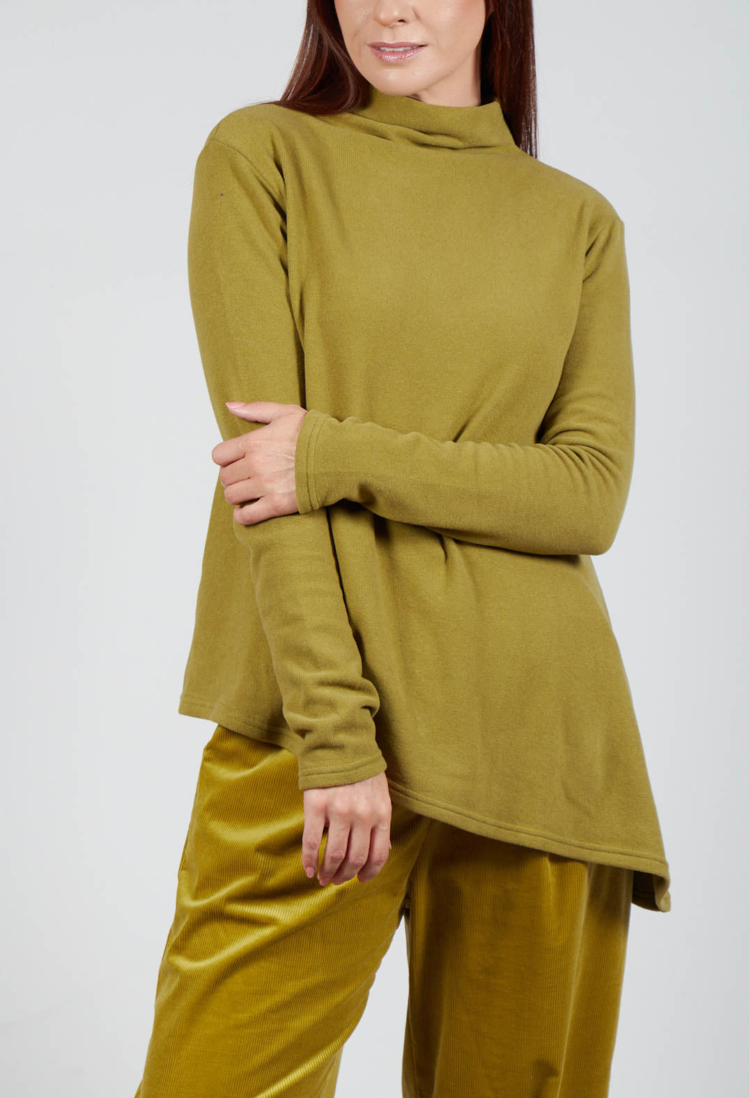 Asymmetric Jumper in Oliva