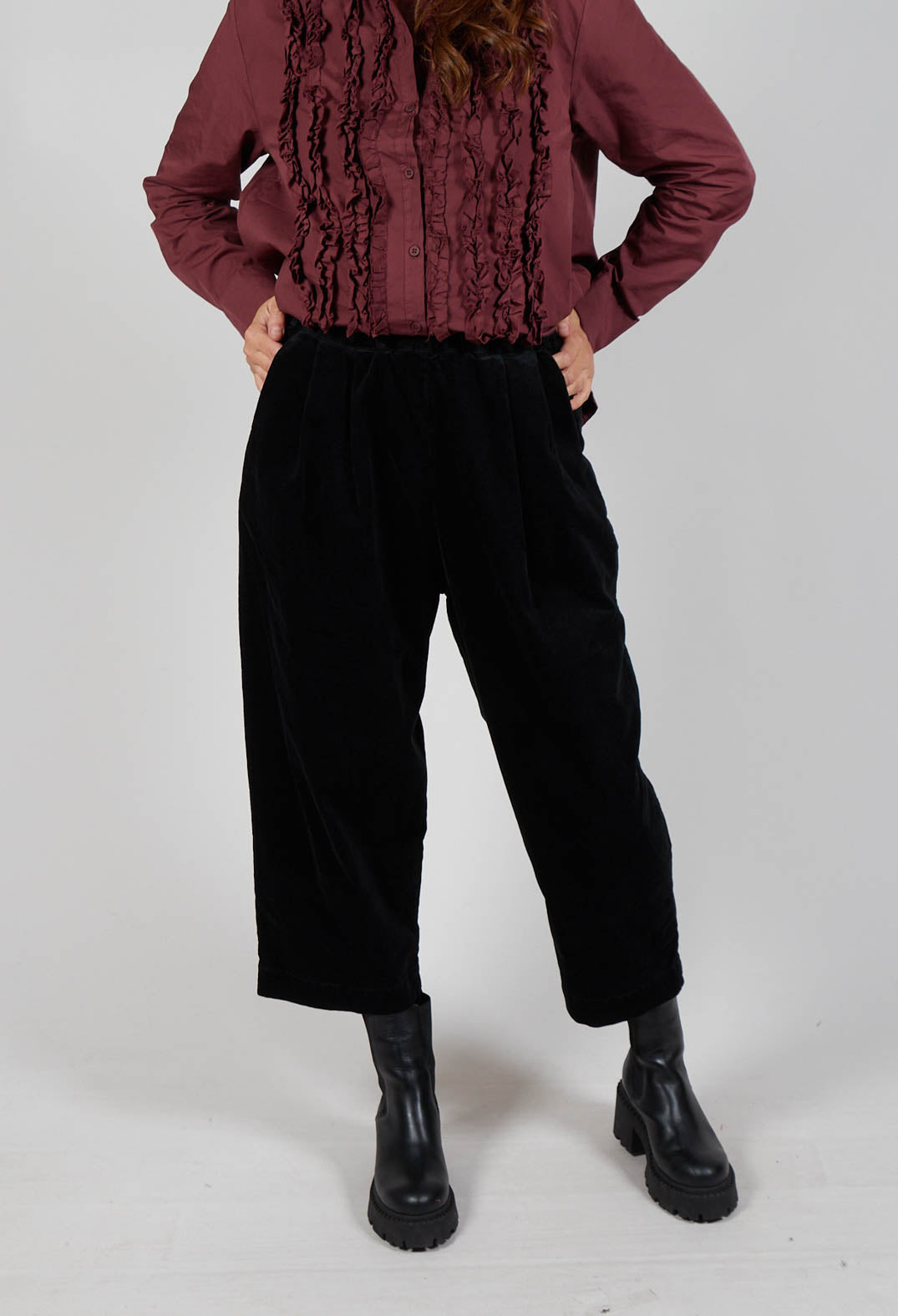 Balloon Leg Trousers in Black