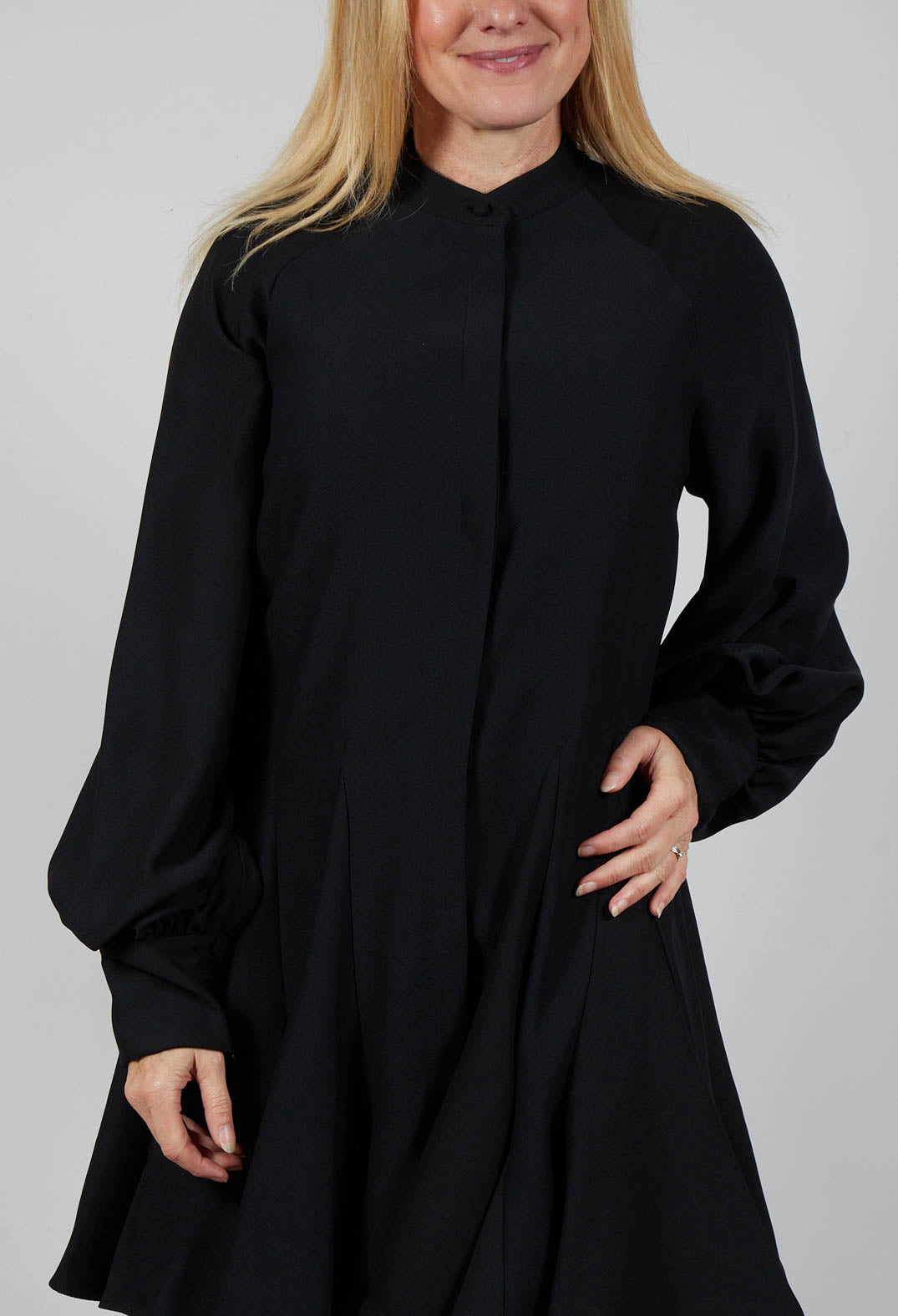 Balloon Sleeve Dress in Nero