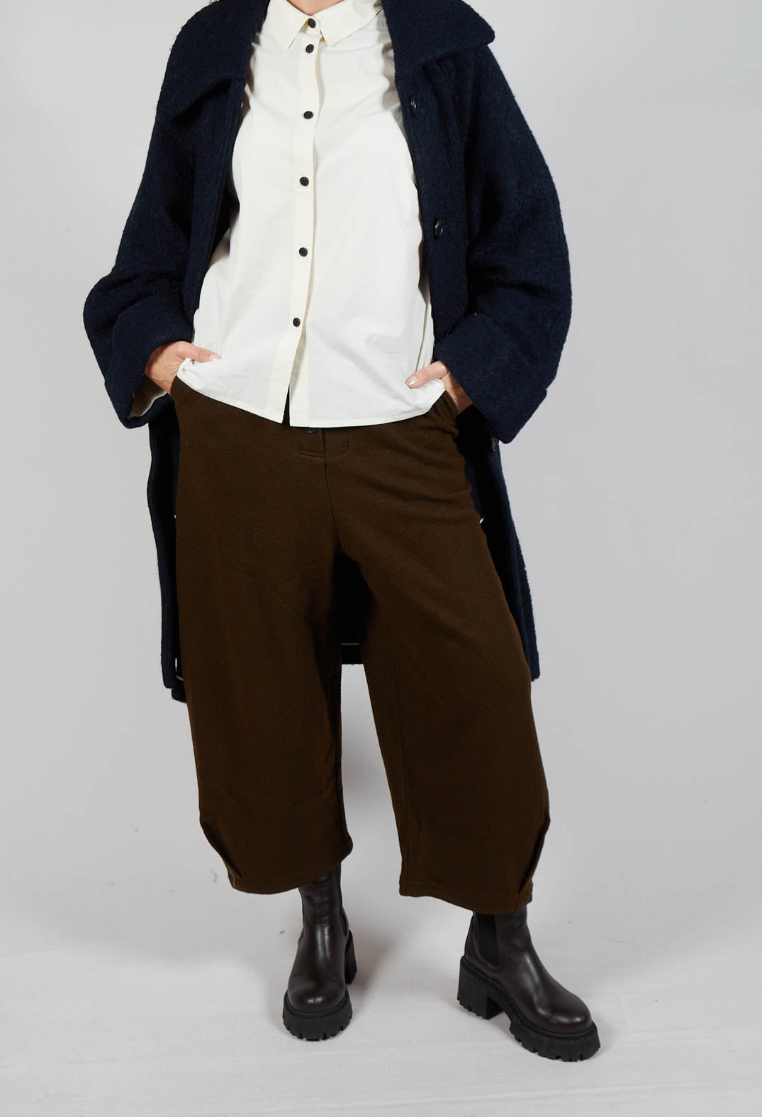 Barrel Leg Trousers in Brown