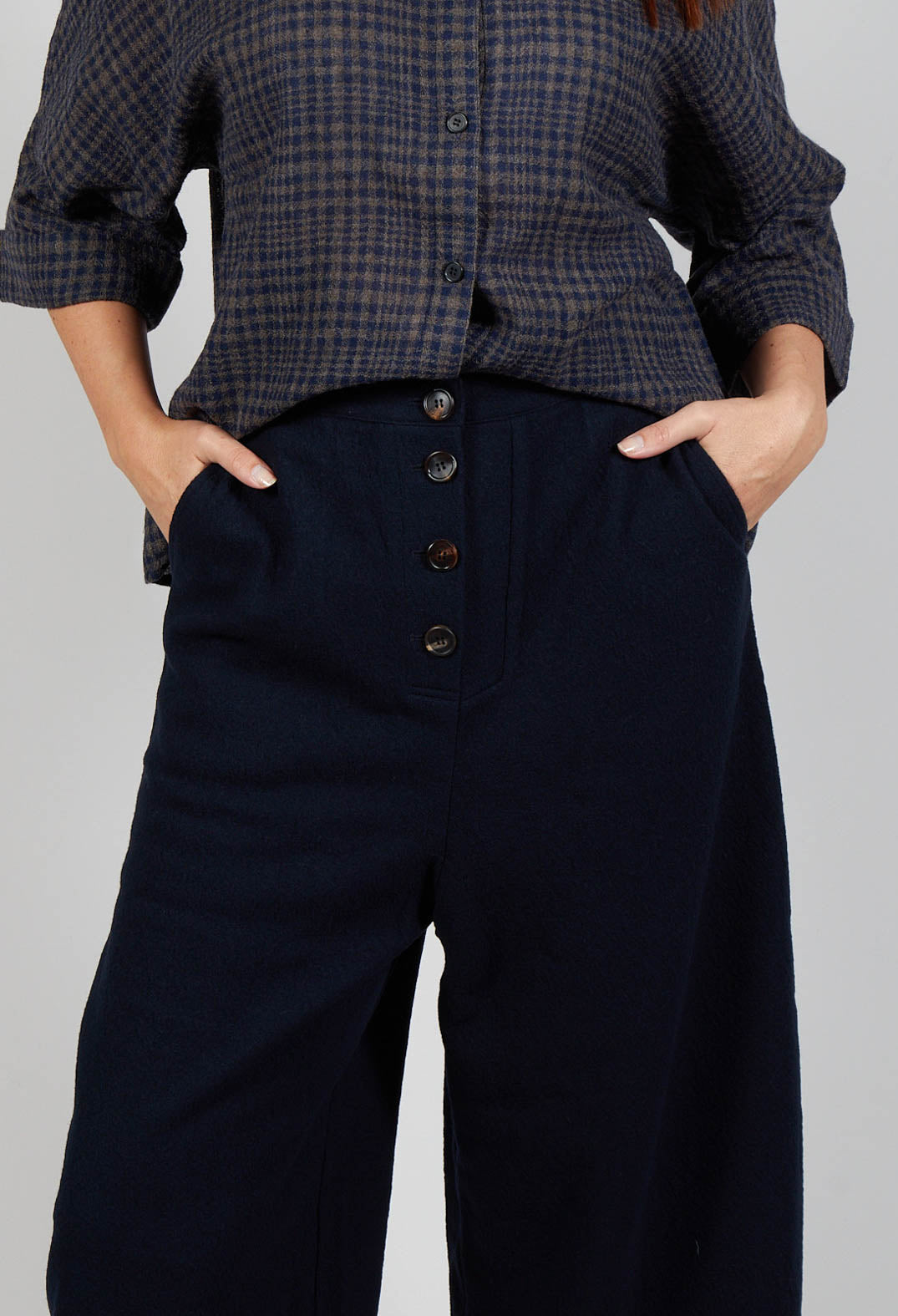 Barrel Leg Trousers in Navy