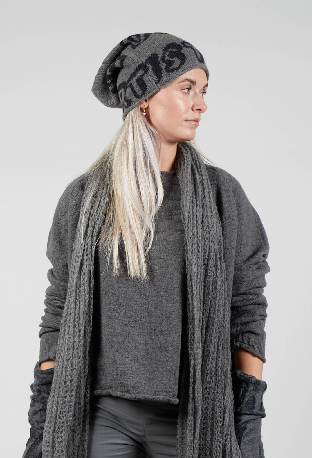 Beanie Hat in Rock Jacquard