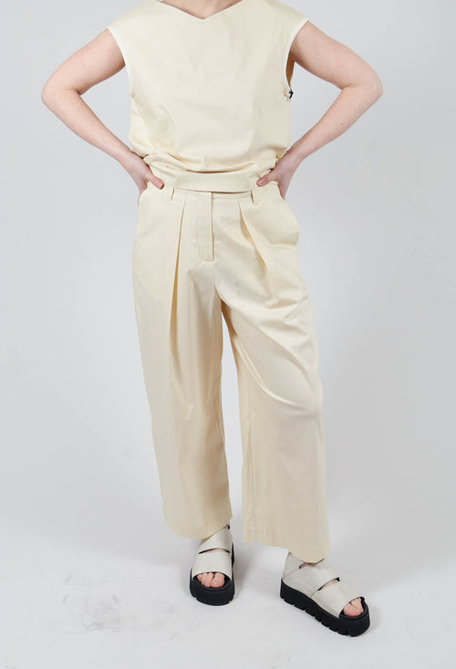 Beat Trousers in Beige