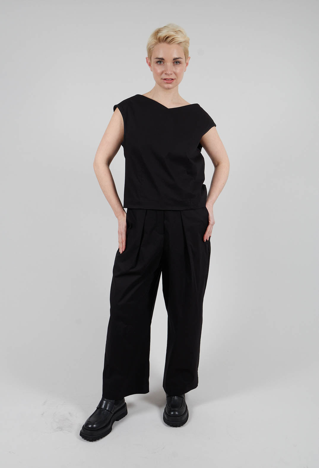 Beat Trousers in Black