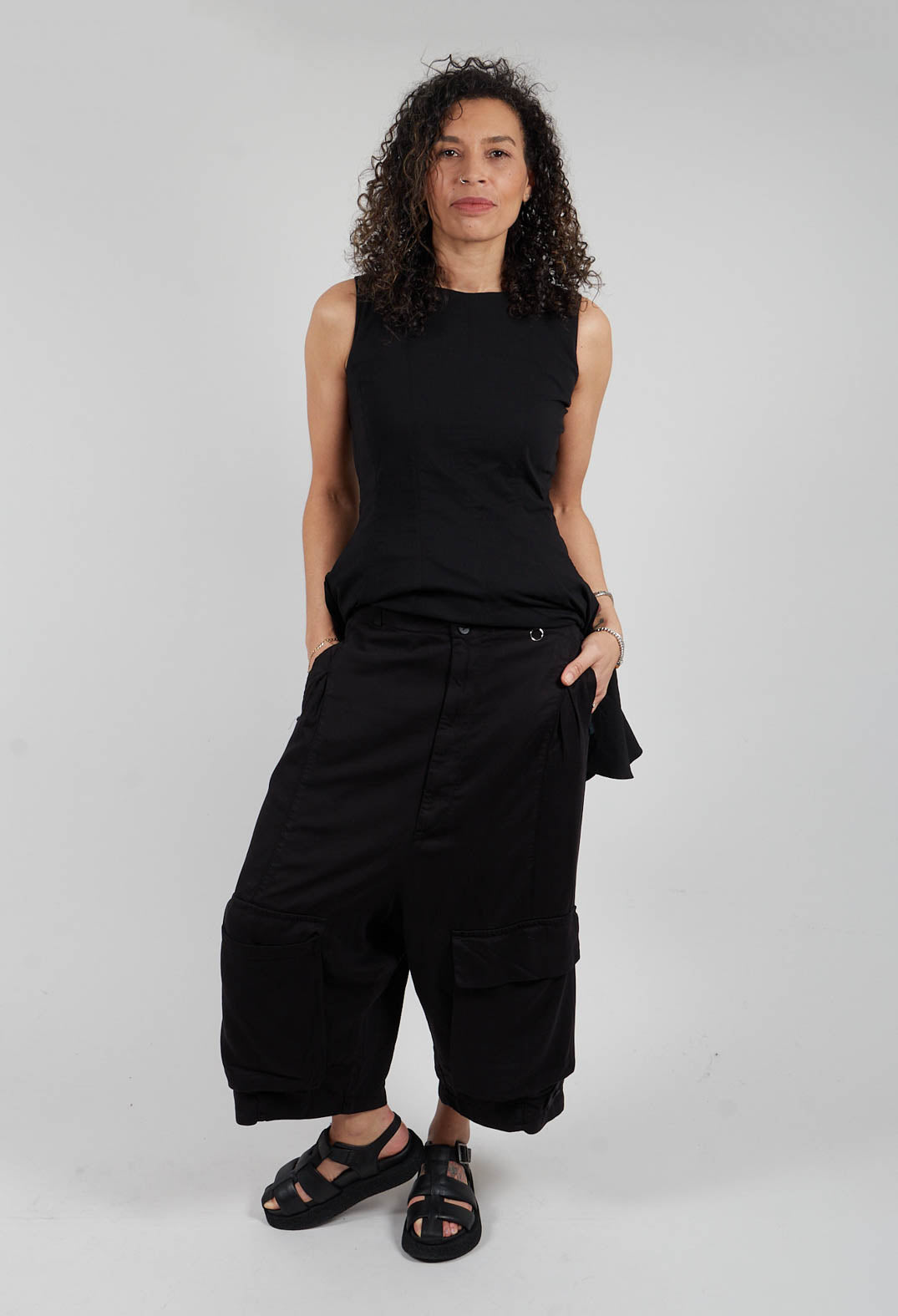 Big Pocket Trousers in Black