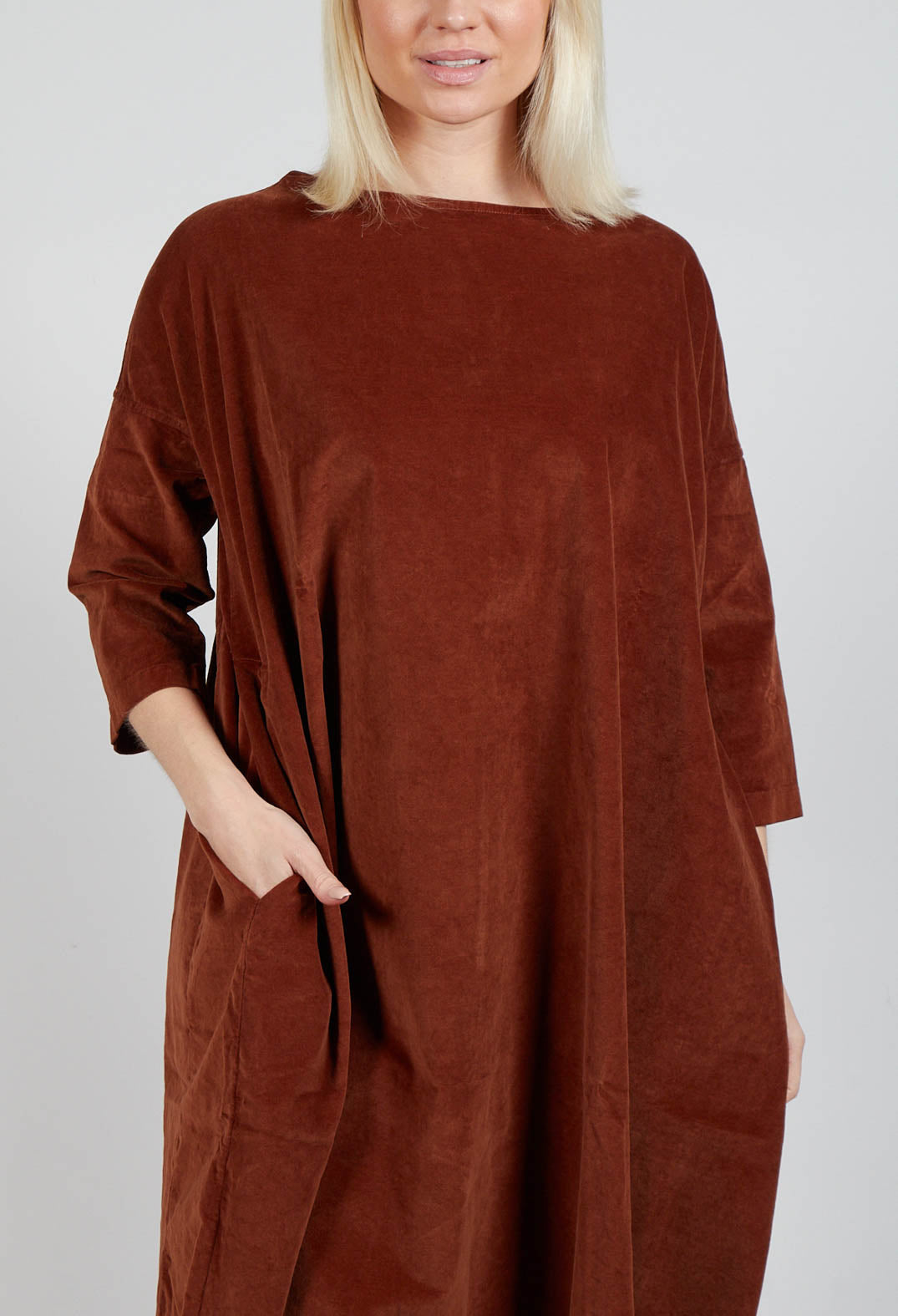 Boat Neck Dress V in Rust