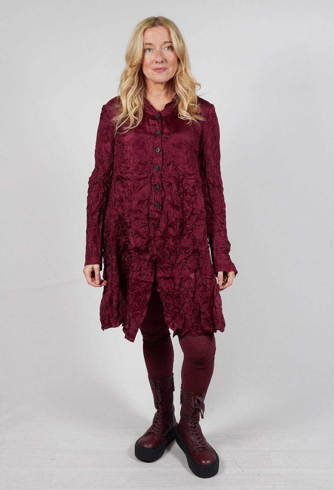 Button Plisse Shirt in Merlot Cloud