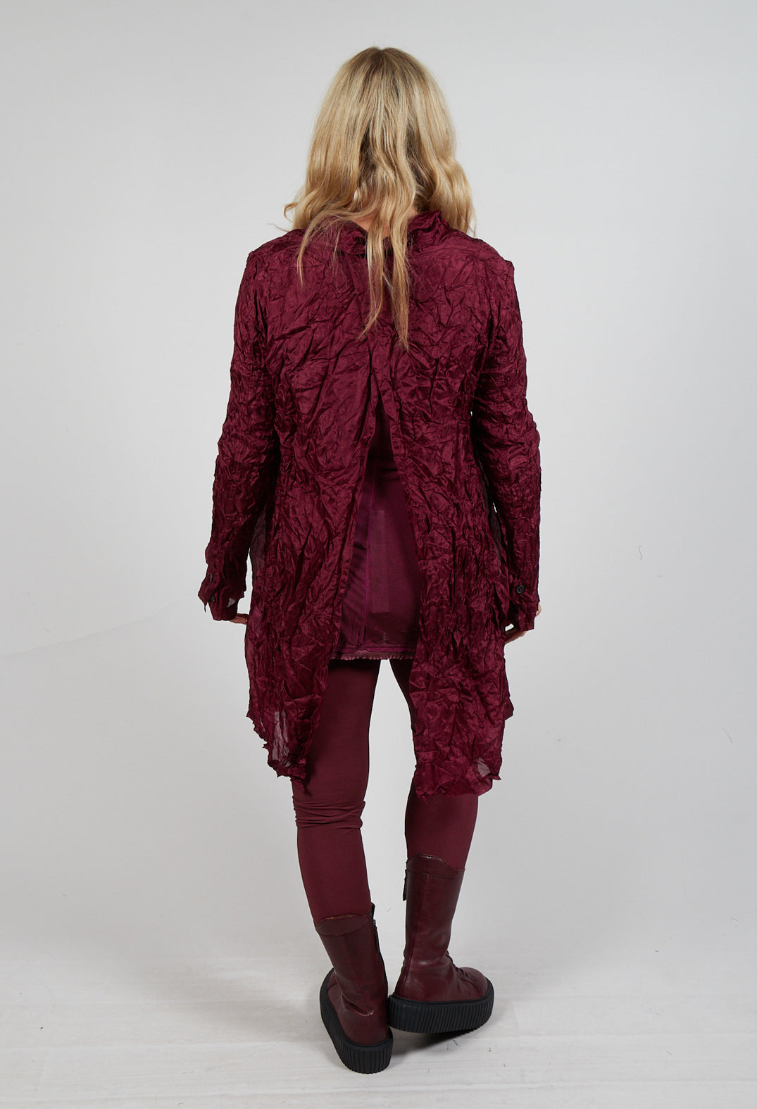 Button Plisse Shirt in Merlot Cloud