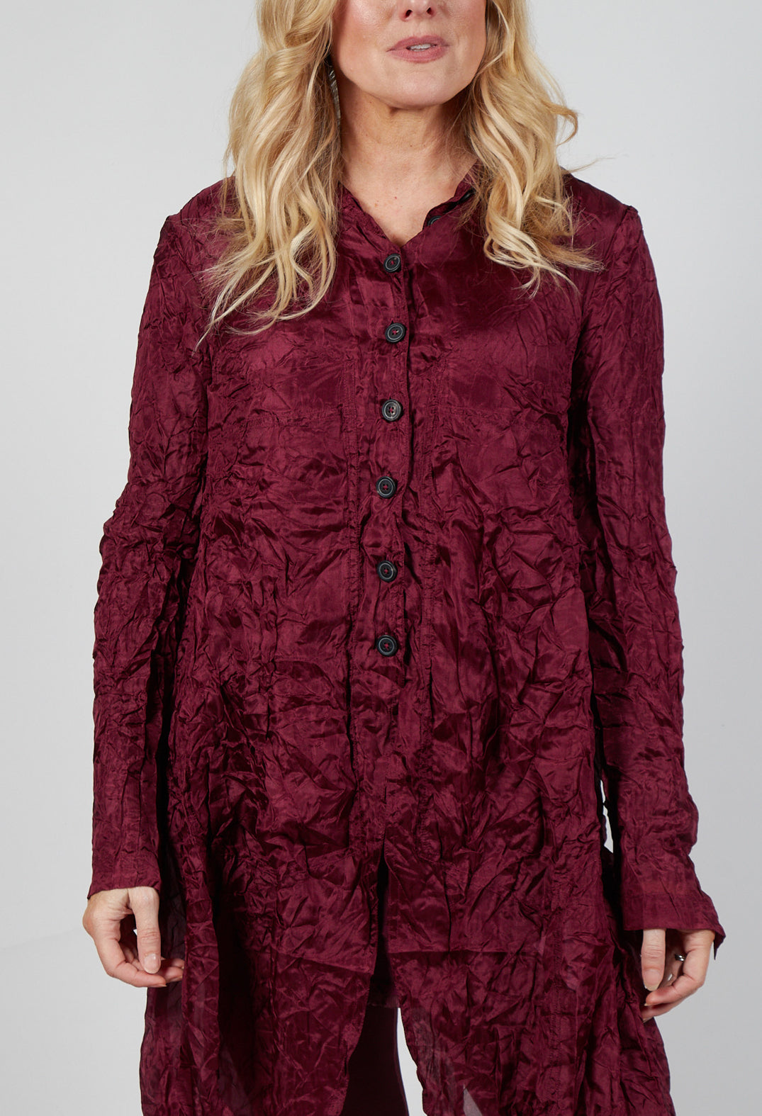 Button Plisse Shirt in Merlot Cloud