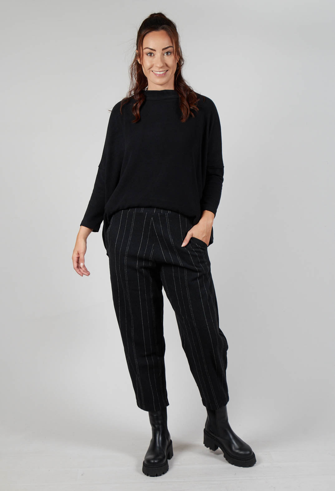 Cervo J Trousers in Nero 31319