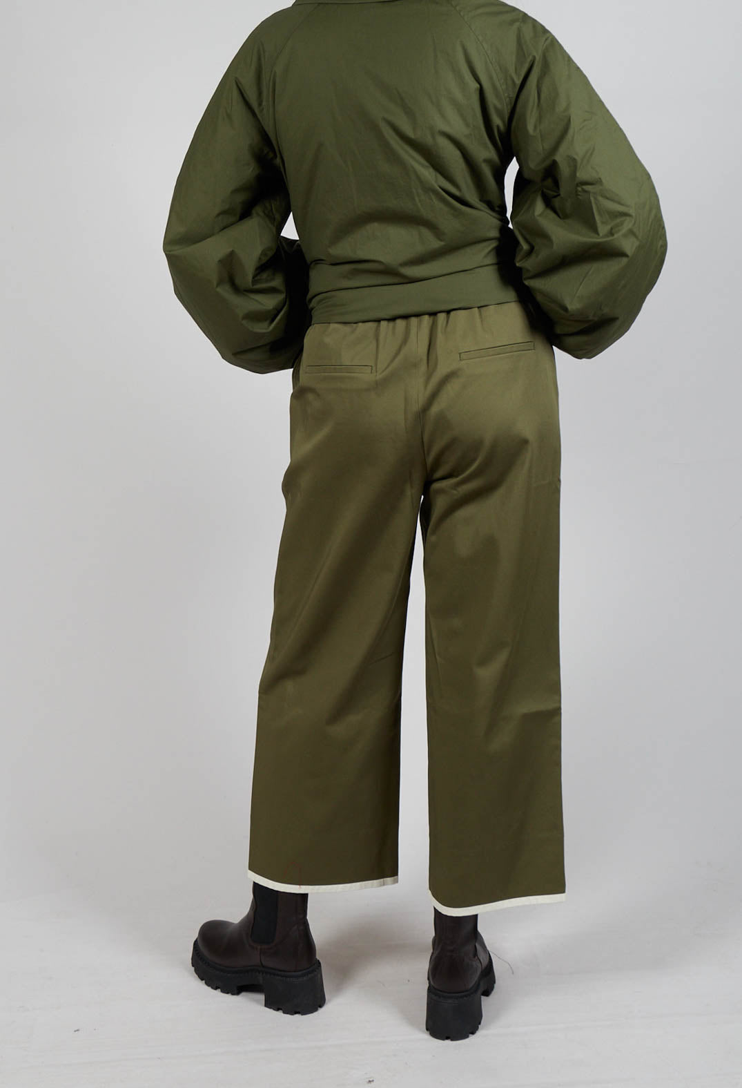 Contrast Hem Cotton Trousers in Olive