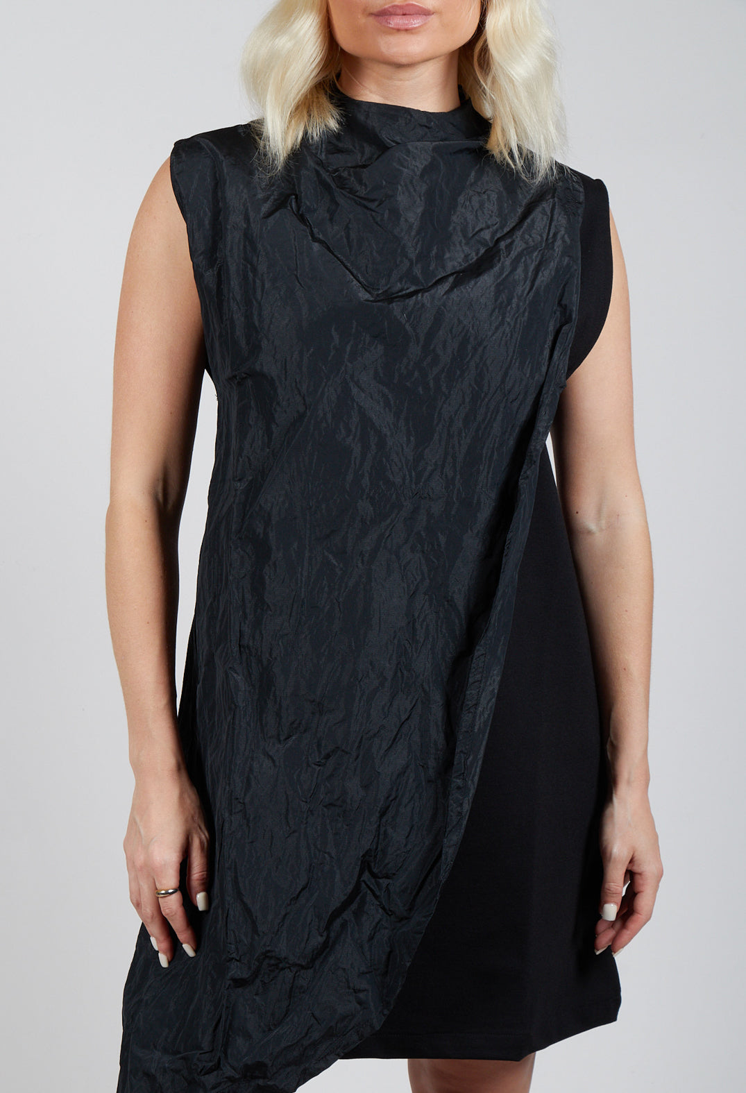 Contrasting Fabric Dress in Black