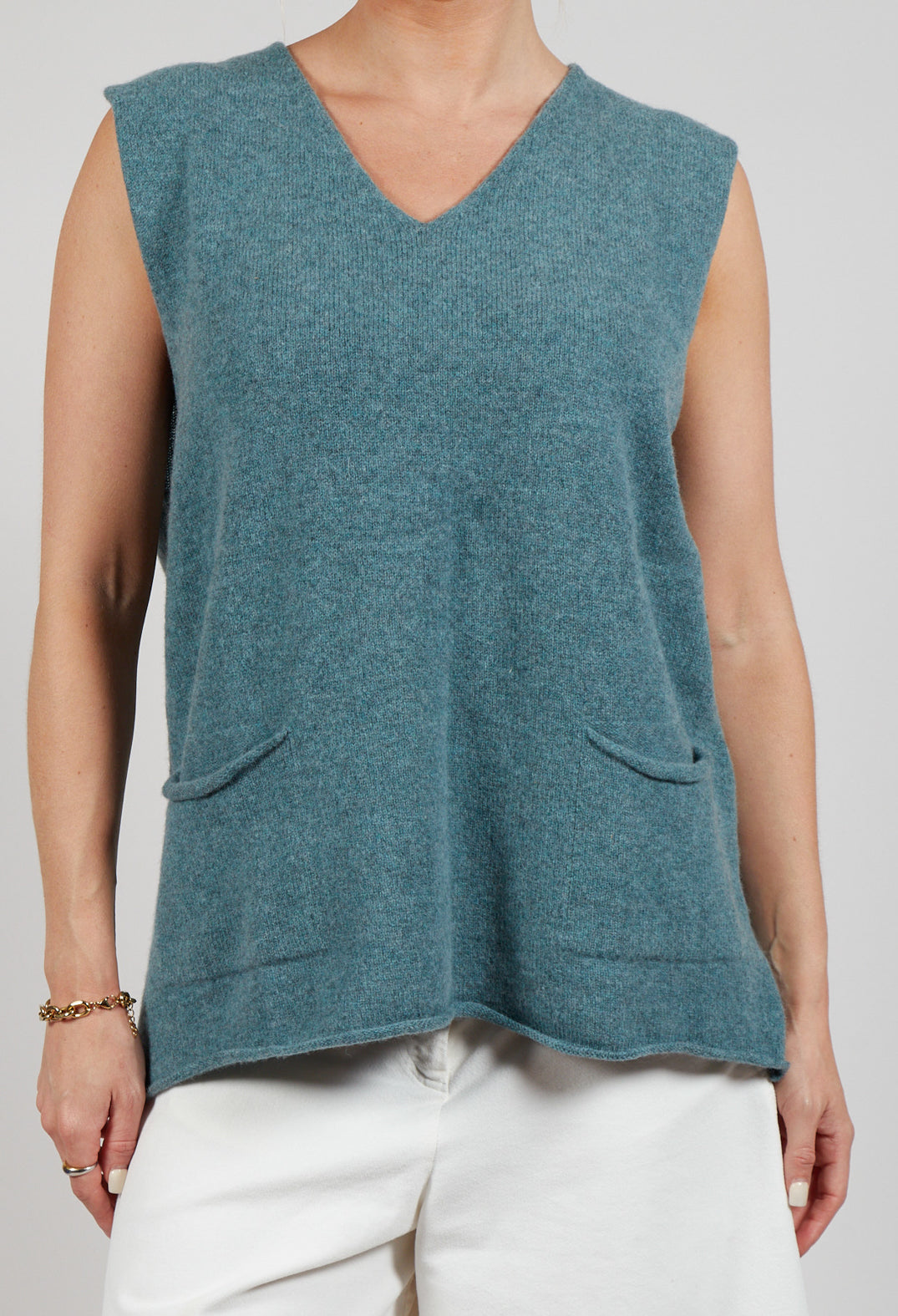 Corry V-Neck Tank Top in Caspian