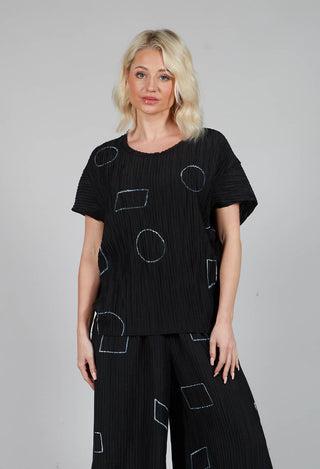 Crinkle Geometric Top in Black