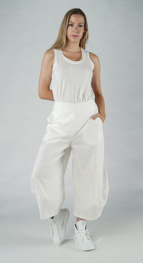 PRE-ORDER - Cropped Balloon Trousers in Grey Cropped Balloon Trousers in Grey (Pictured in Offwhite)