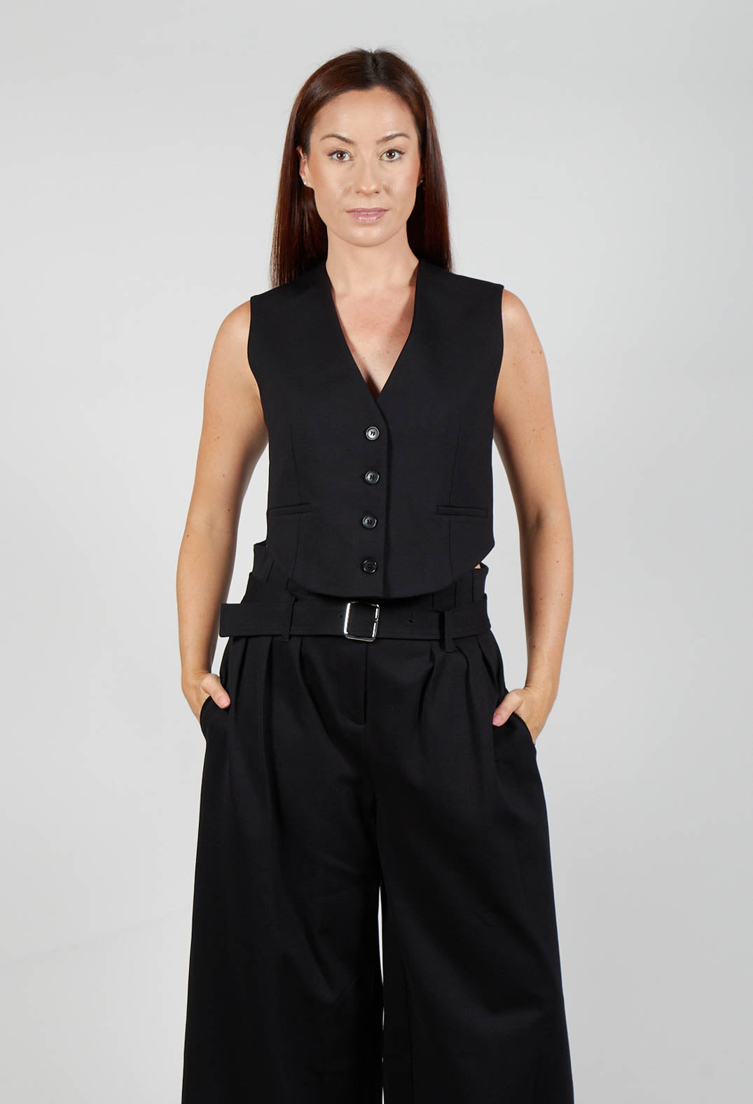 Cropped Waistcoat in Nero