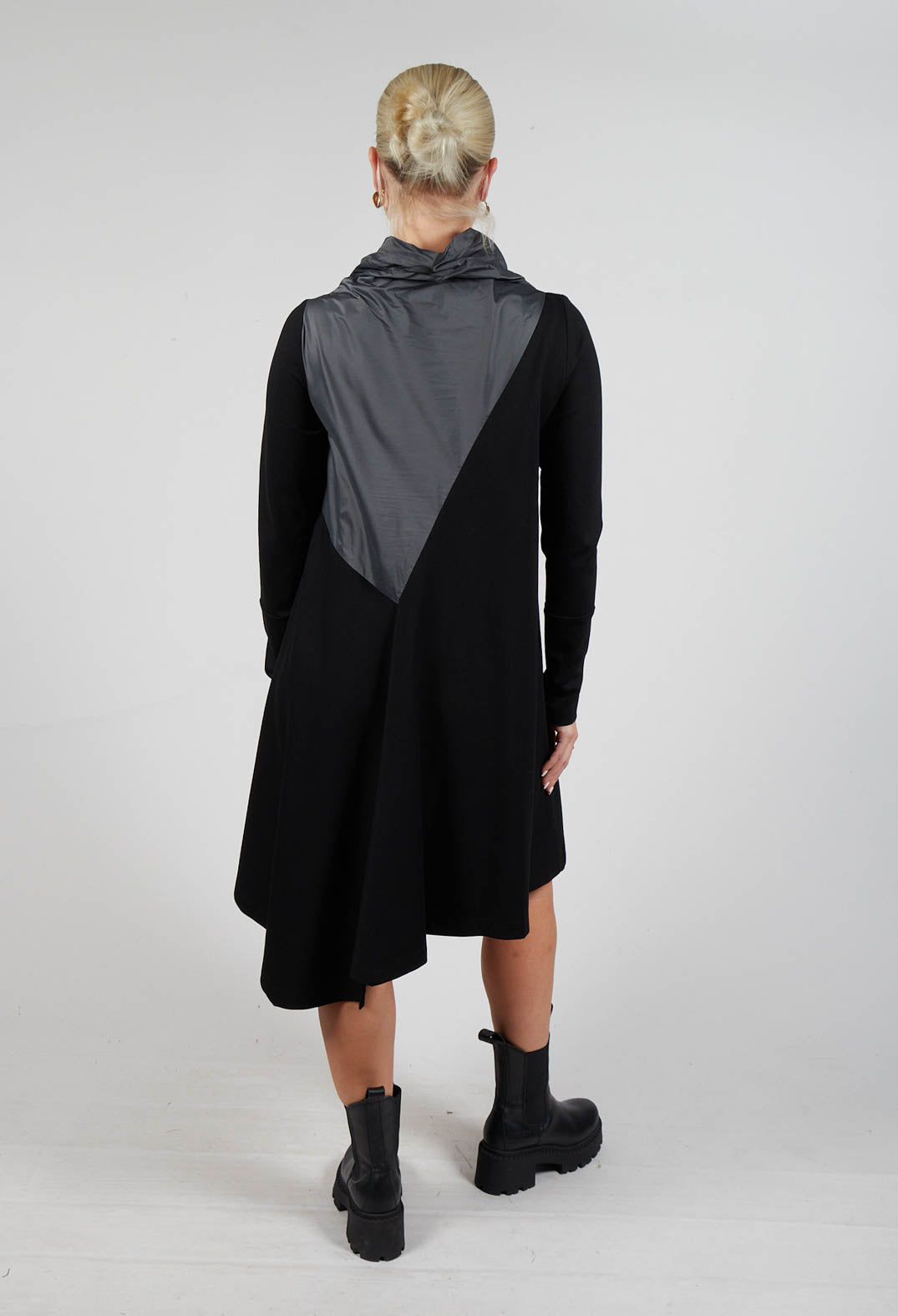 Cvek Dress in Black and Grey