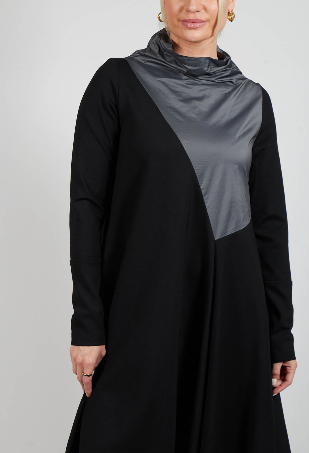 Cvek Dress in Black and Grey