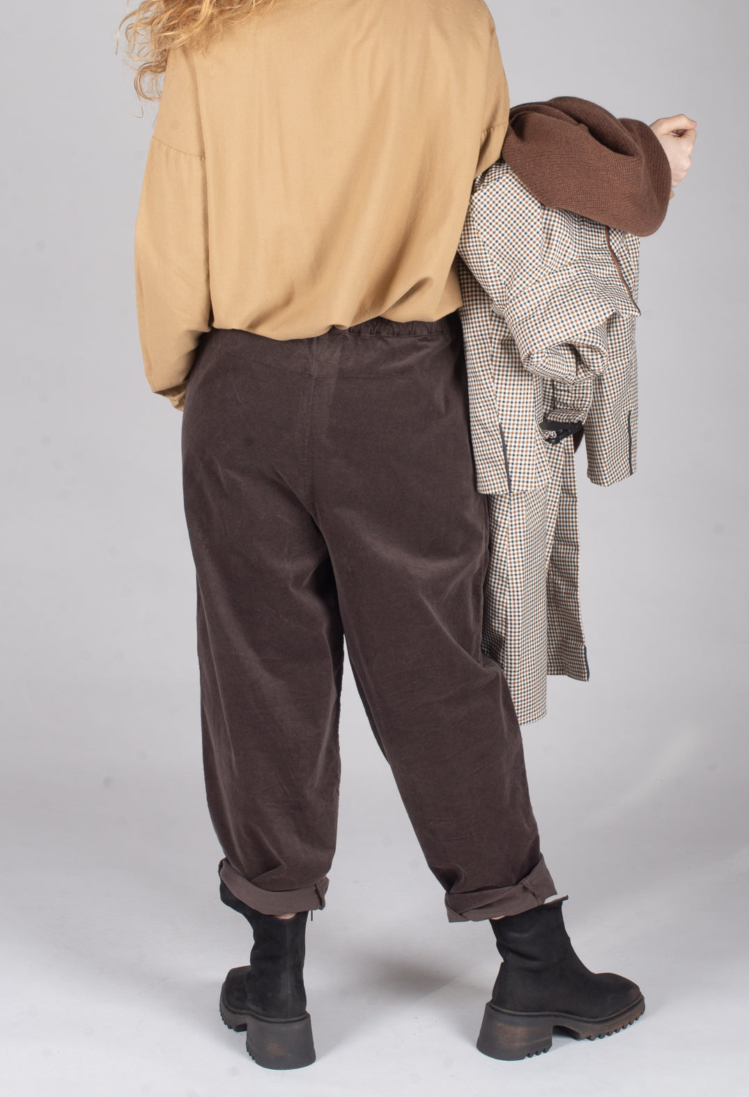 Pedra Trousers in Brown