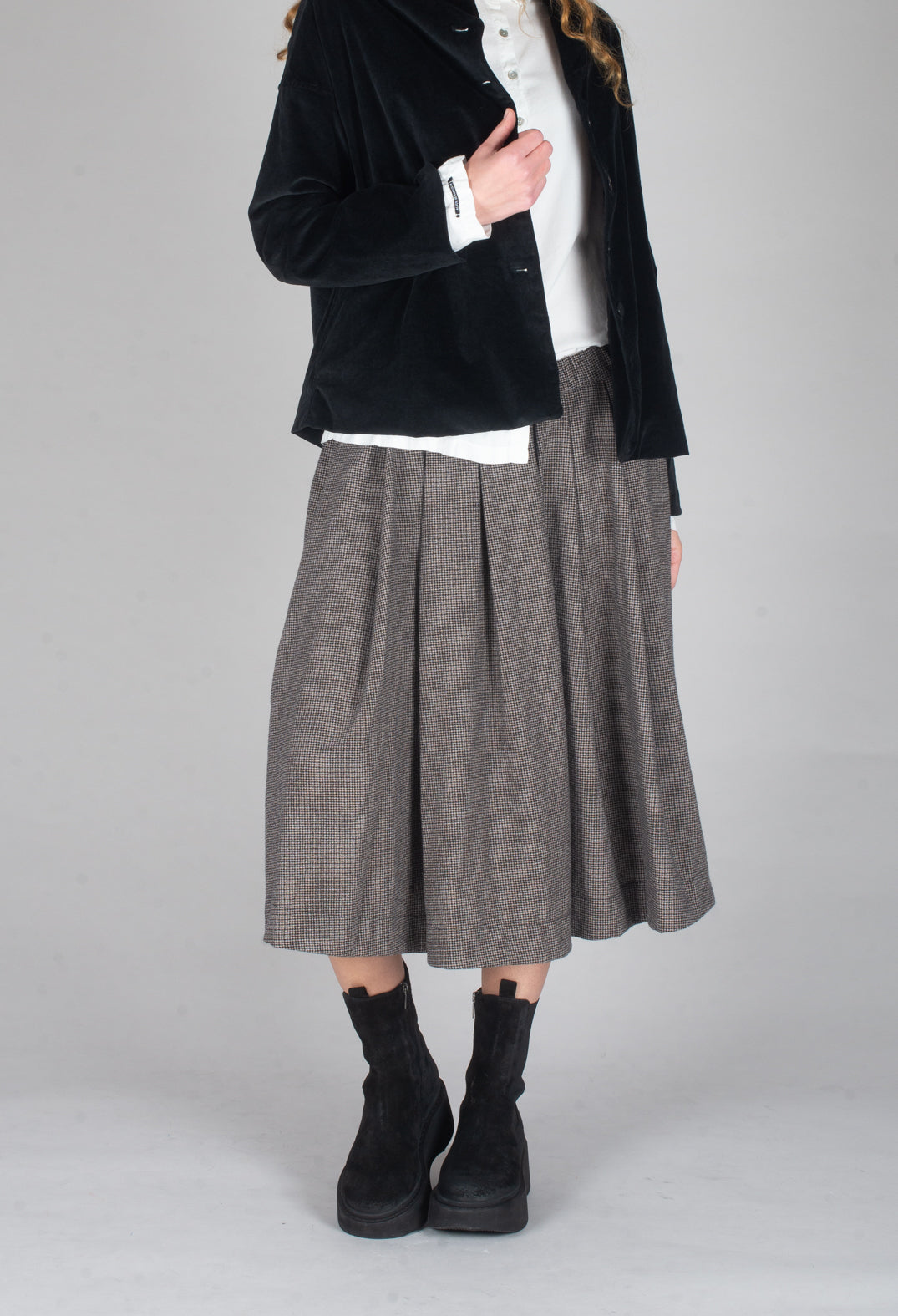 Pleated Skirt in Coffee