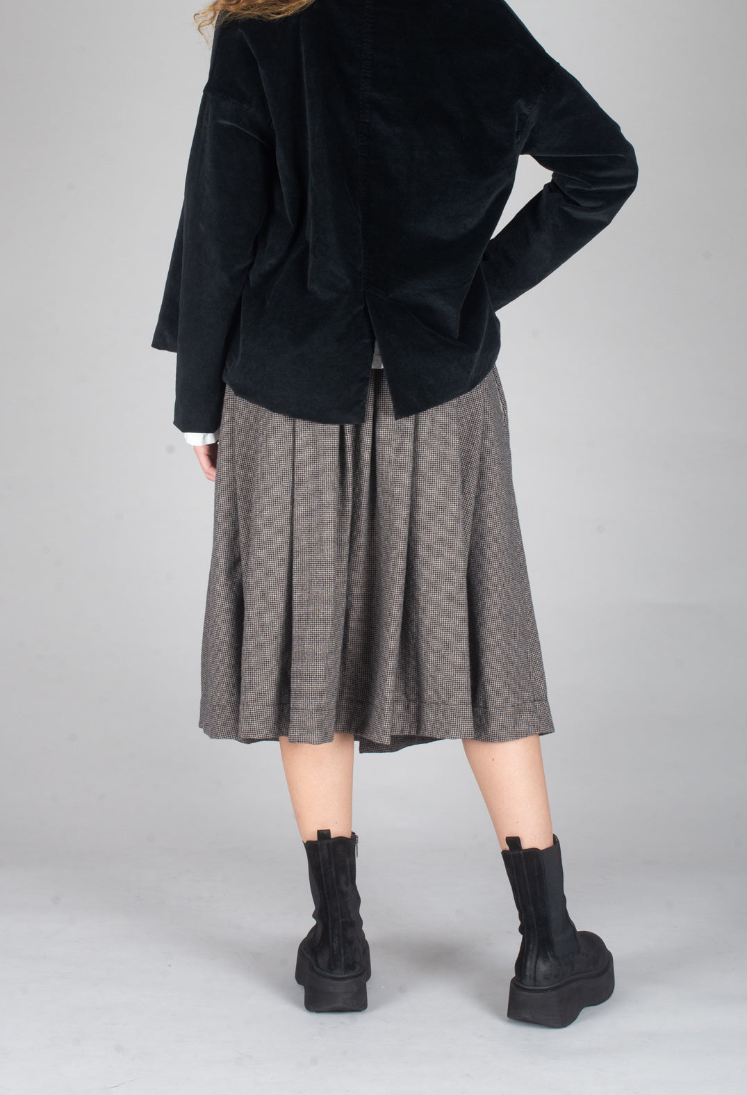 Pleated Skirt in Coffee