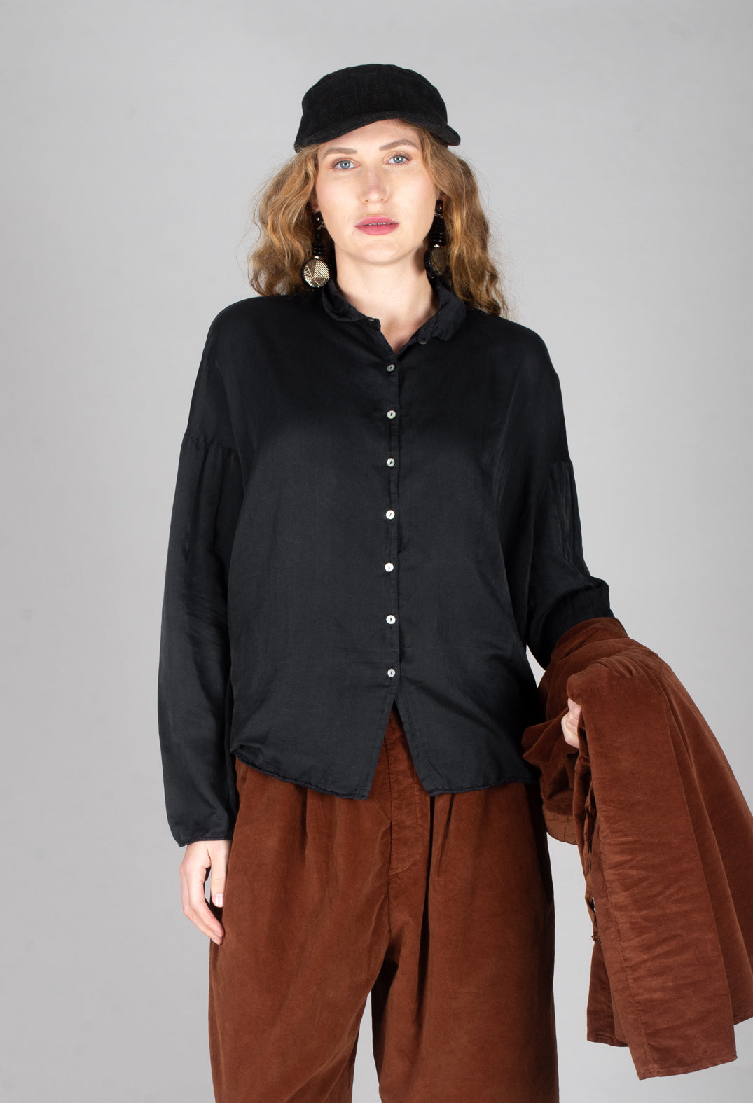 Silk Short Collar Shirt in Slate