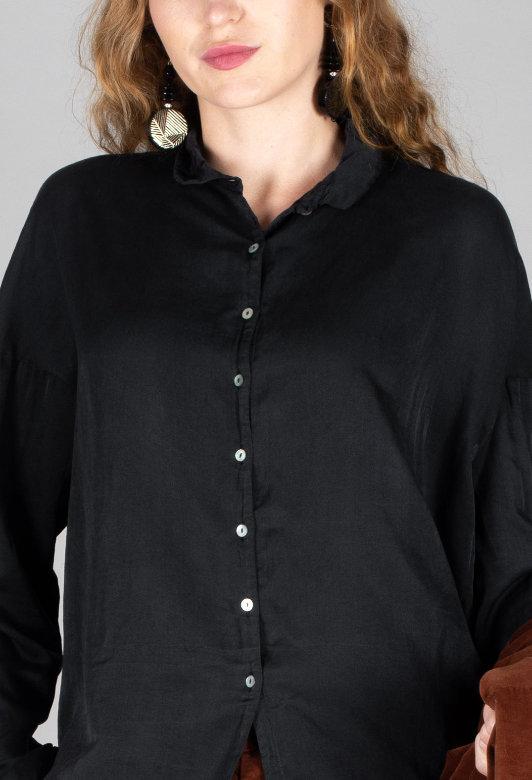 Silk Short Collar Shirt in Slate