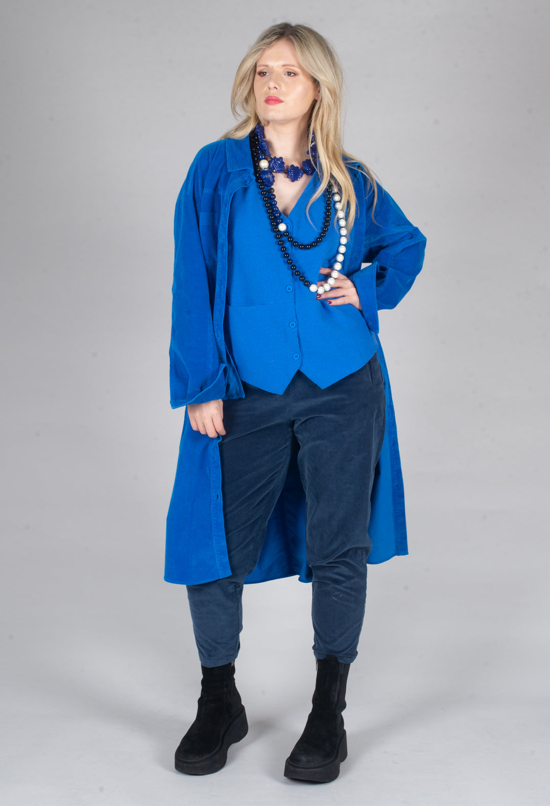 Junai Vest in Cobalt