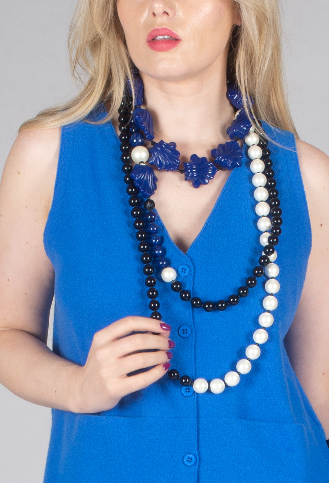 Junai Vest in Cobalt