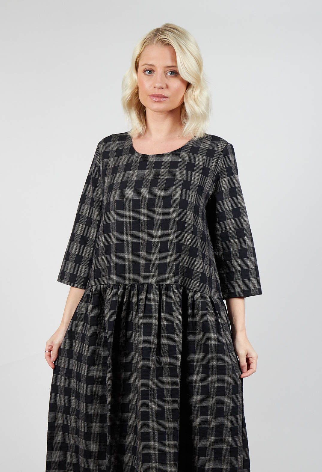 Daikon Tsant Dress in Nero