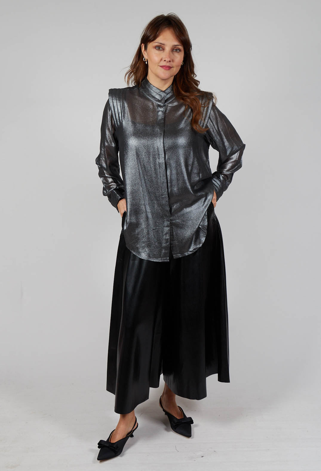 Damelia Shirt in Silver and Black