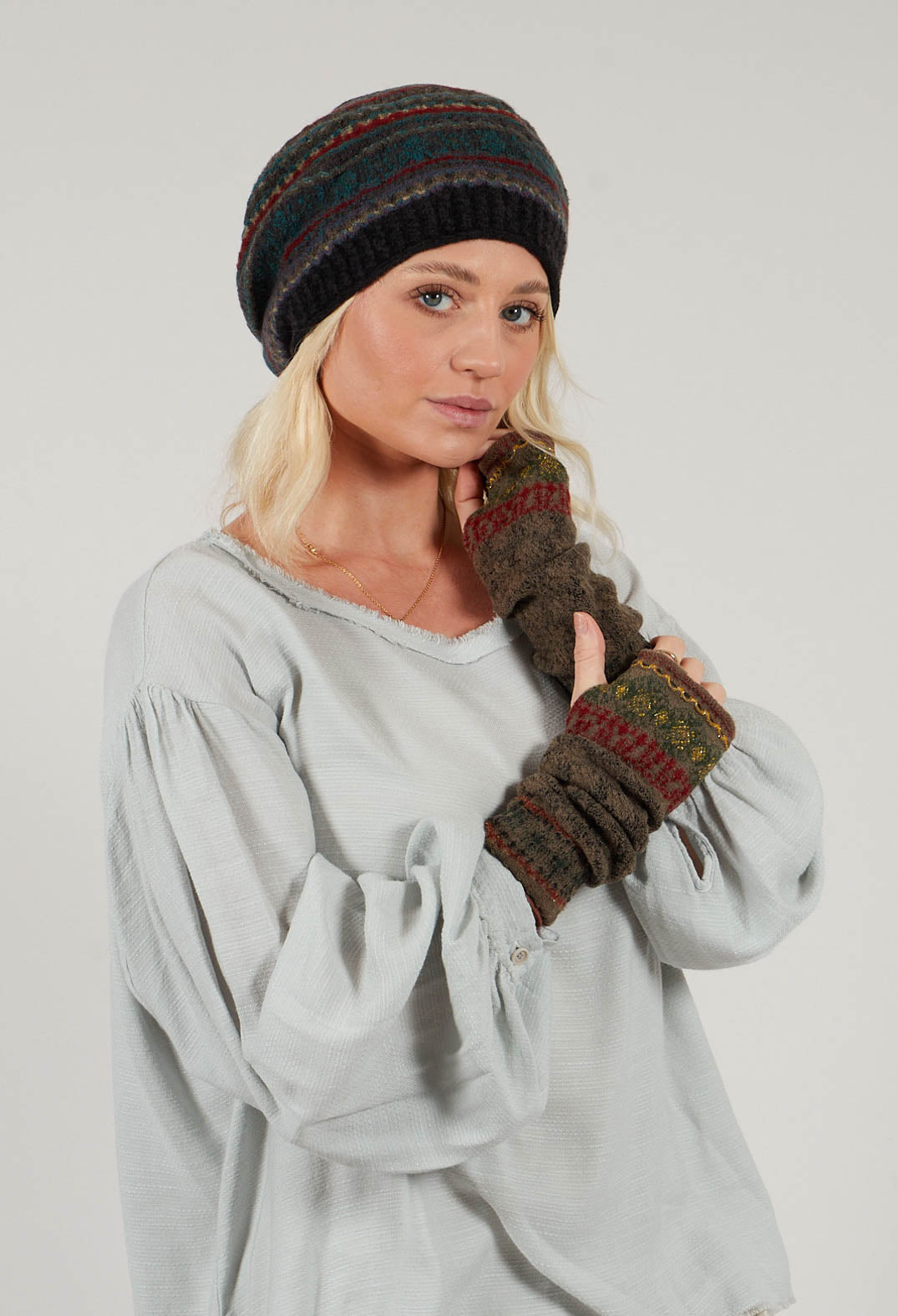 Decorative Wool Armwarmers in Taupe