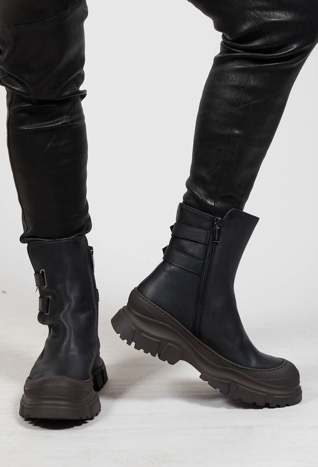 Double Strap Ankle Boots in Gasoline Nero