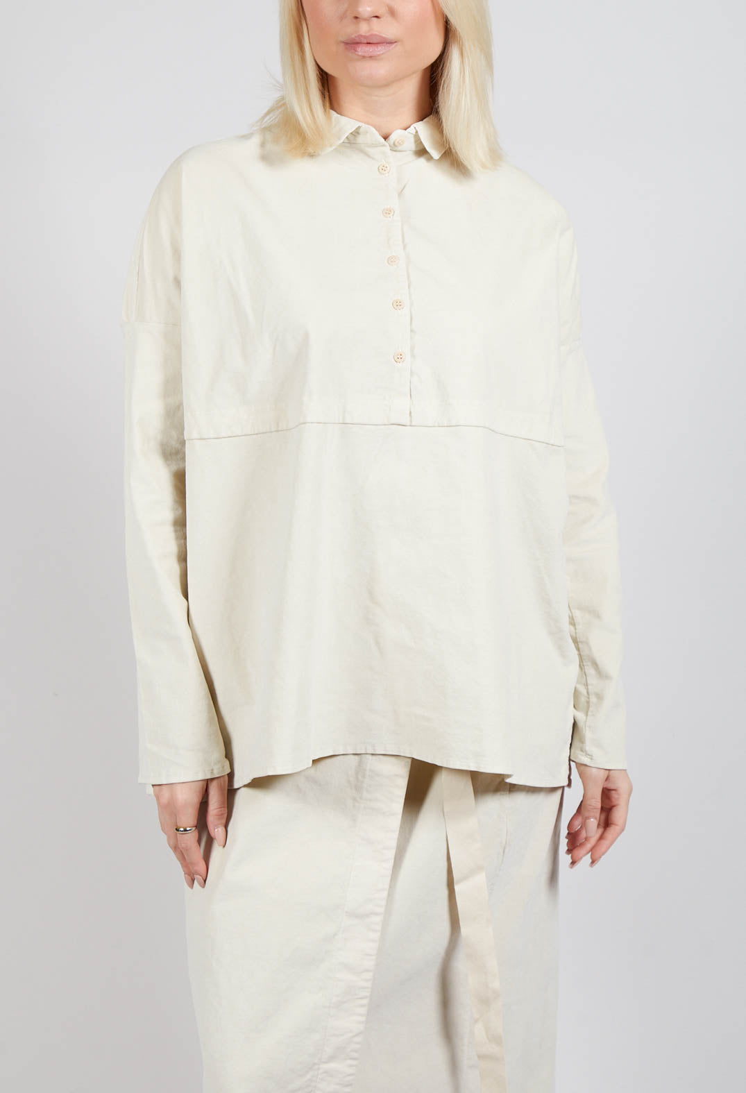 Velvet Drawstring Collar Shirt V in Off White