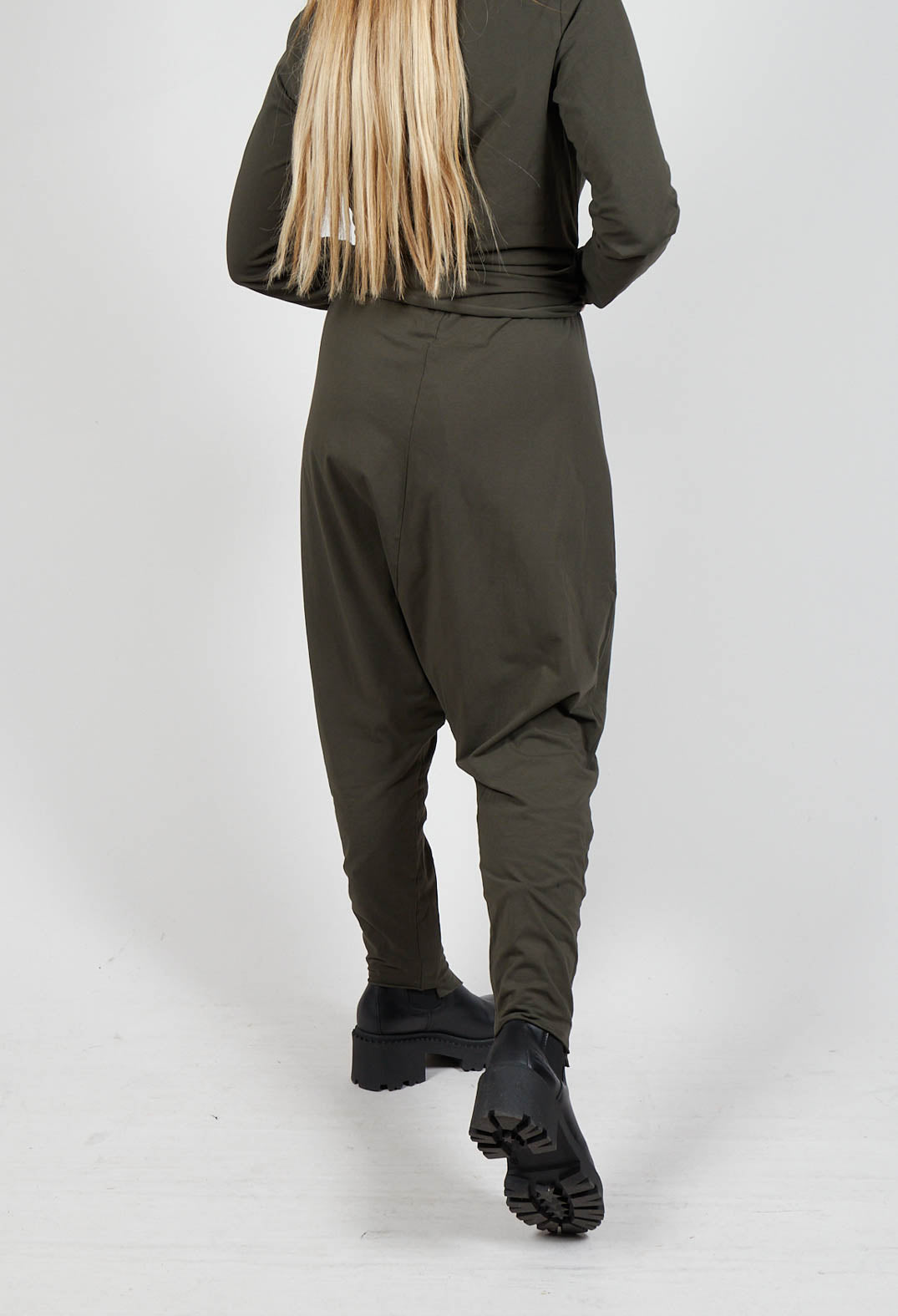 Drop Crotch Trousers with Exposed Seams in Jungle