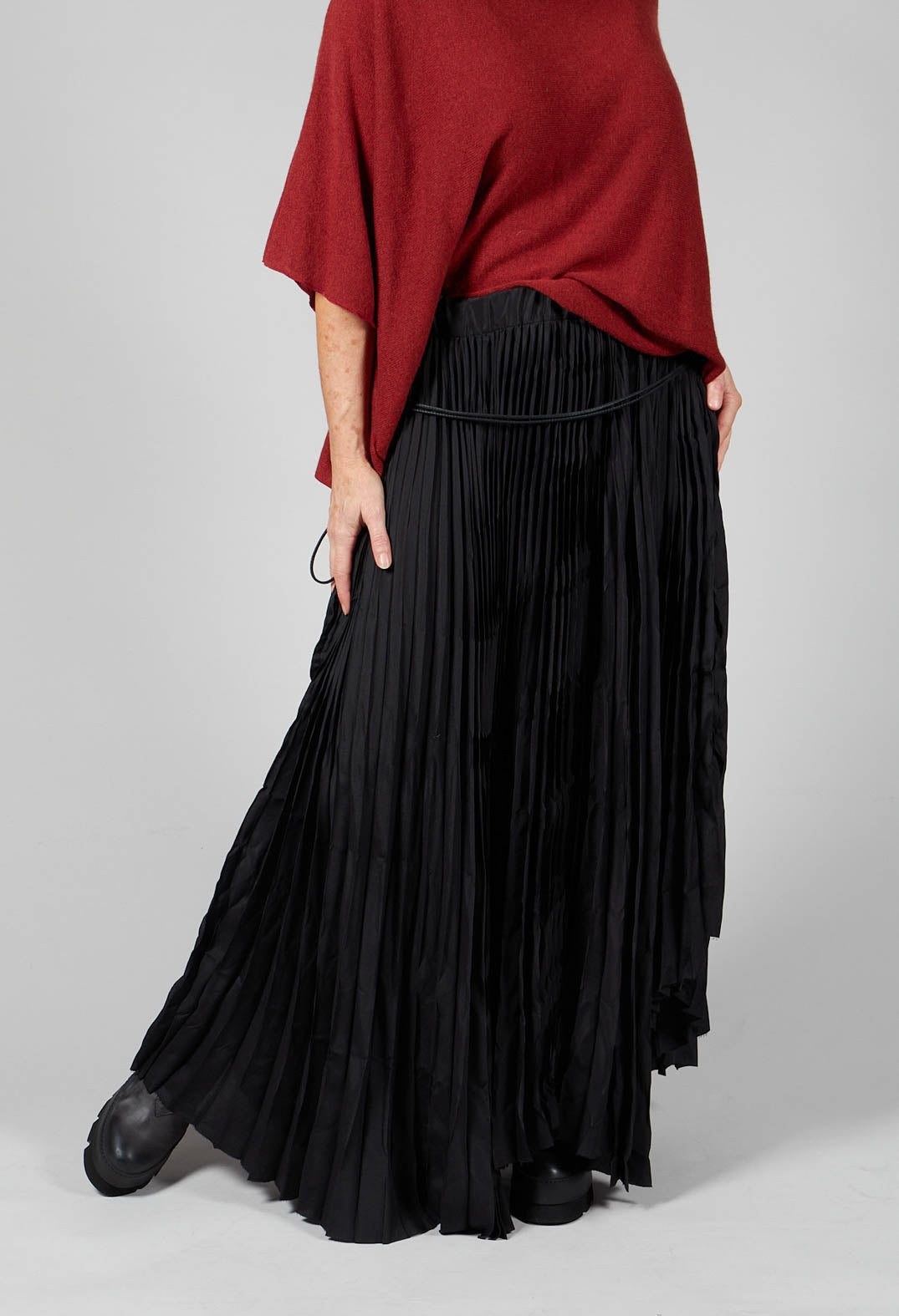 Pleated maxi skirt clearance 40