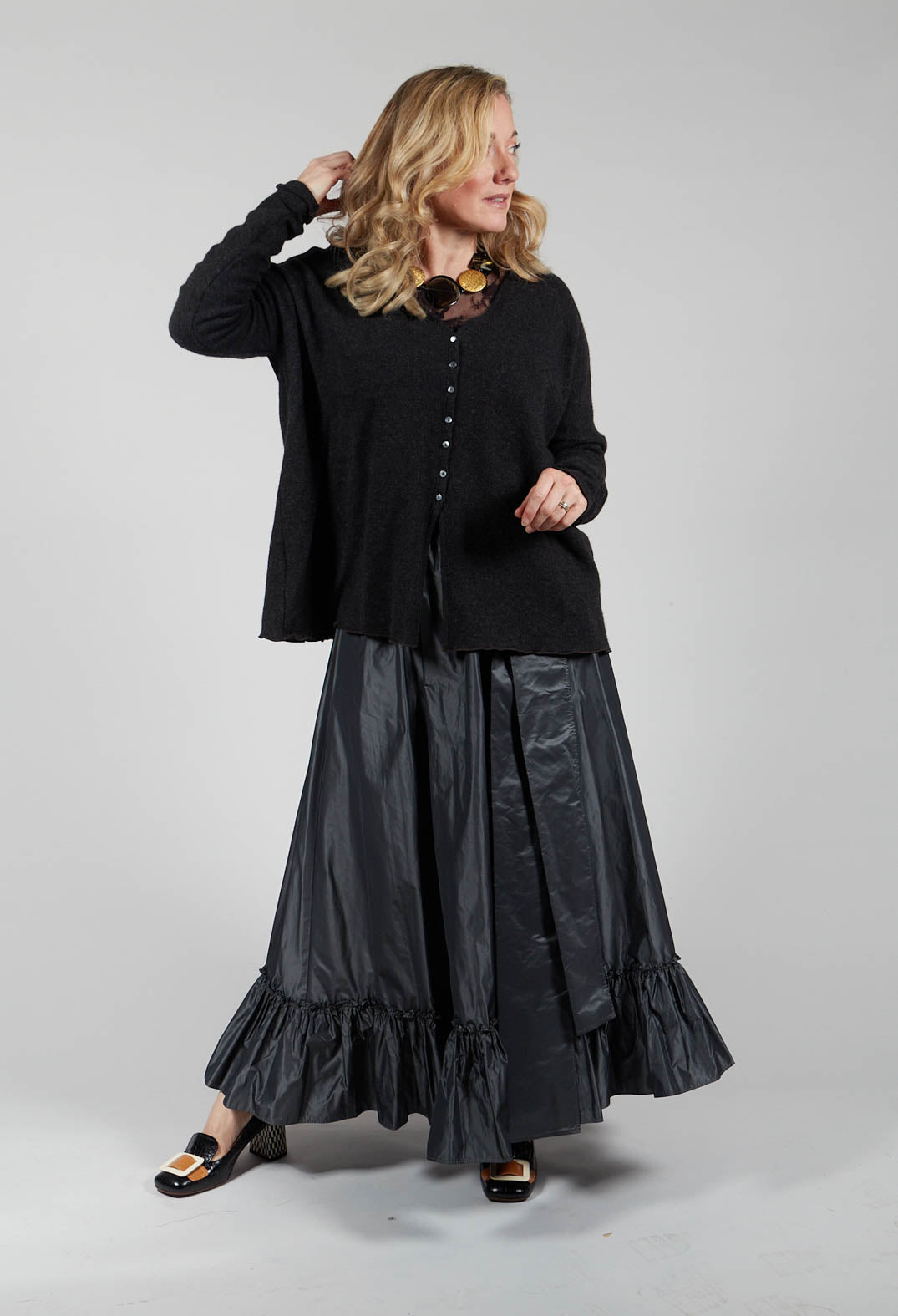 Taffeta Frill Hem Skirt in Obsidian Grey