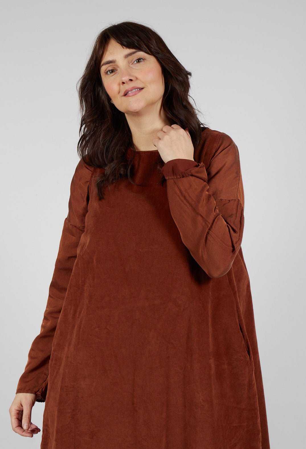 Sleeveless Tunic V in Rust