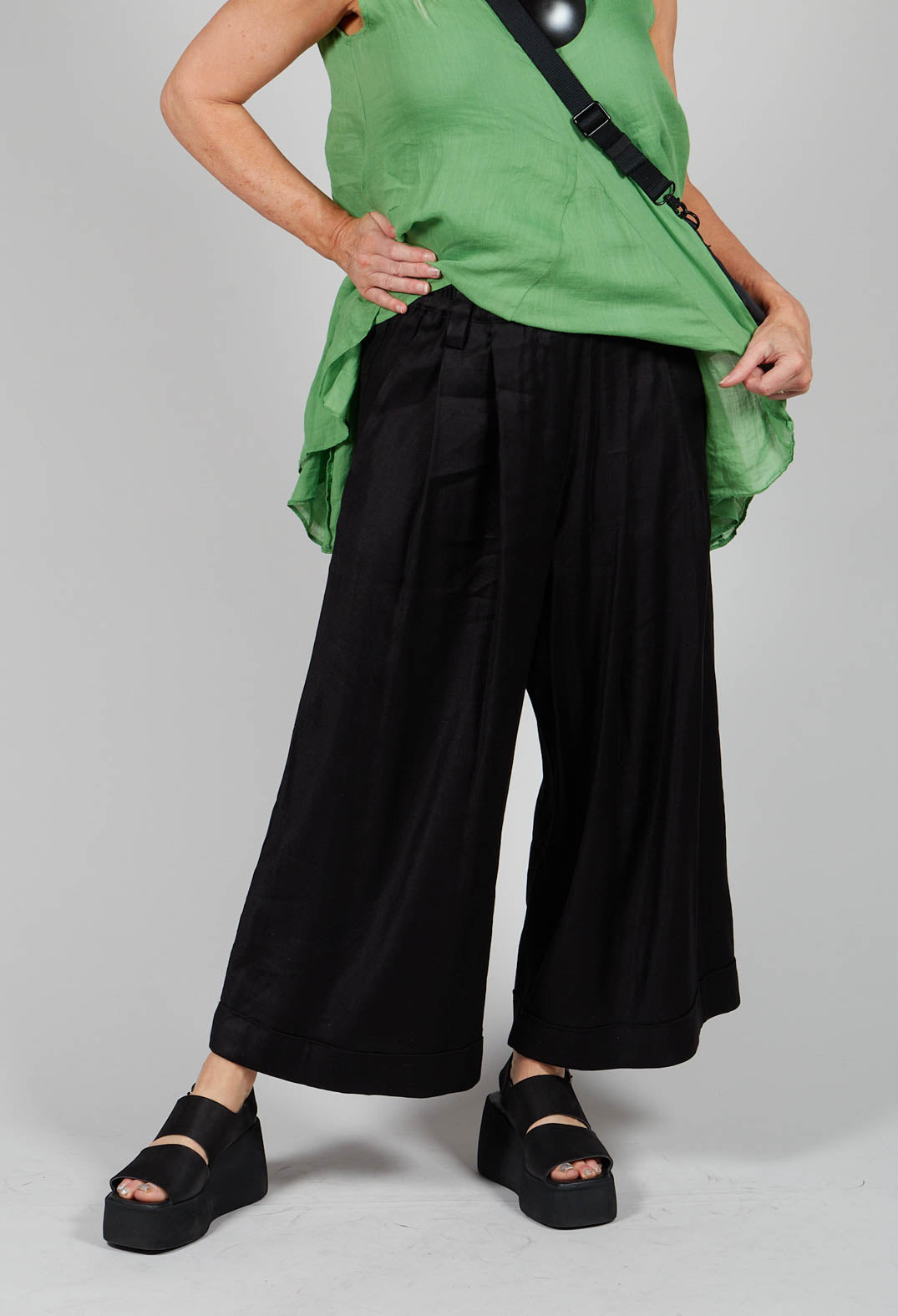 Pleated Wide Leg Trousers in Black