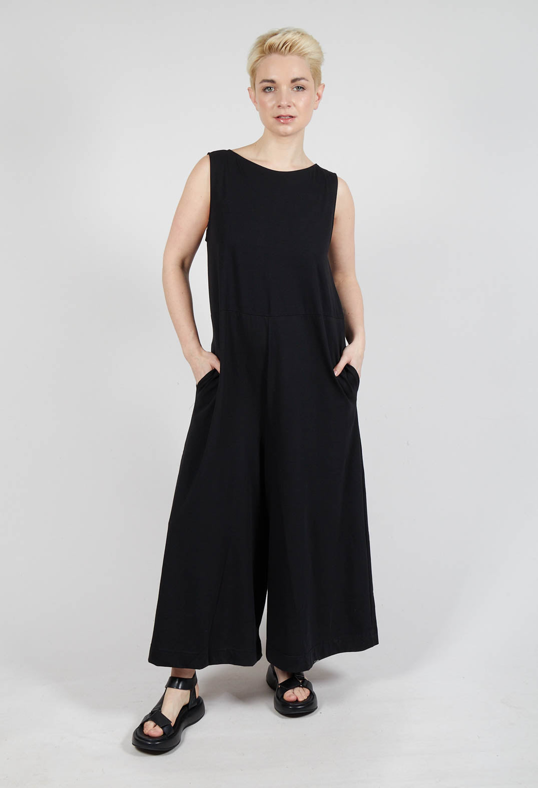 Fine Jumpsuit in Nero