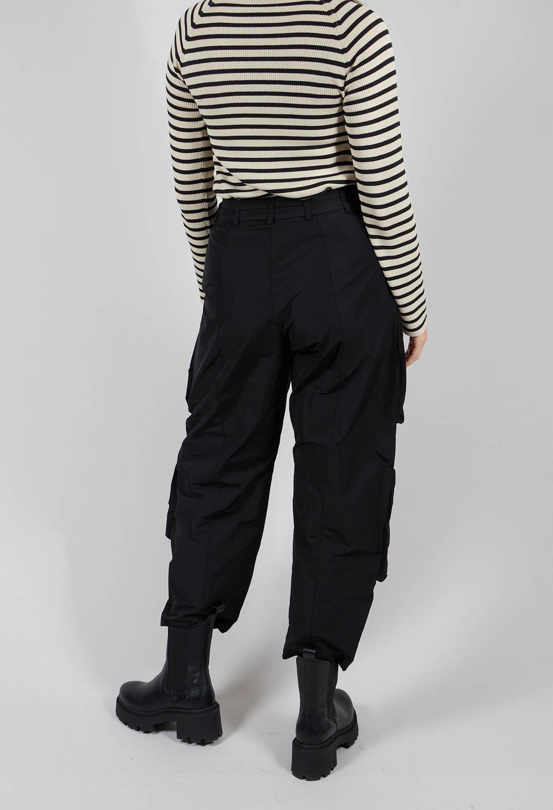 Fukkura Poplin Pants with Tie-Strings in Black