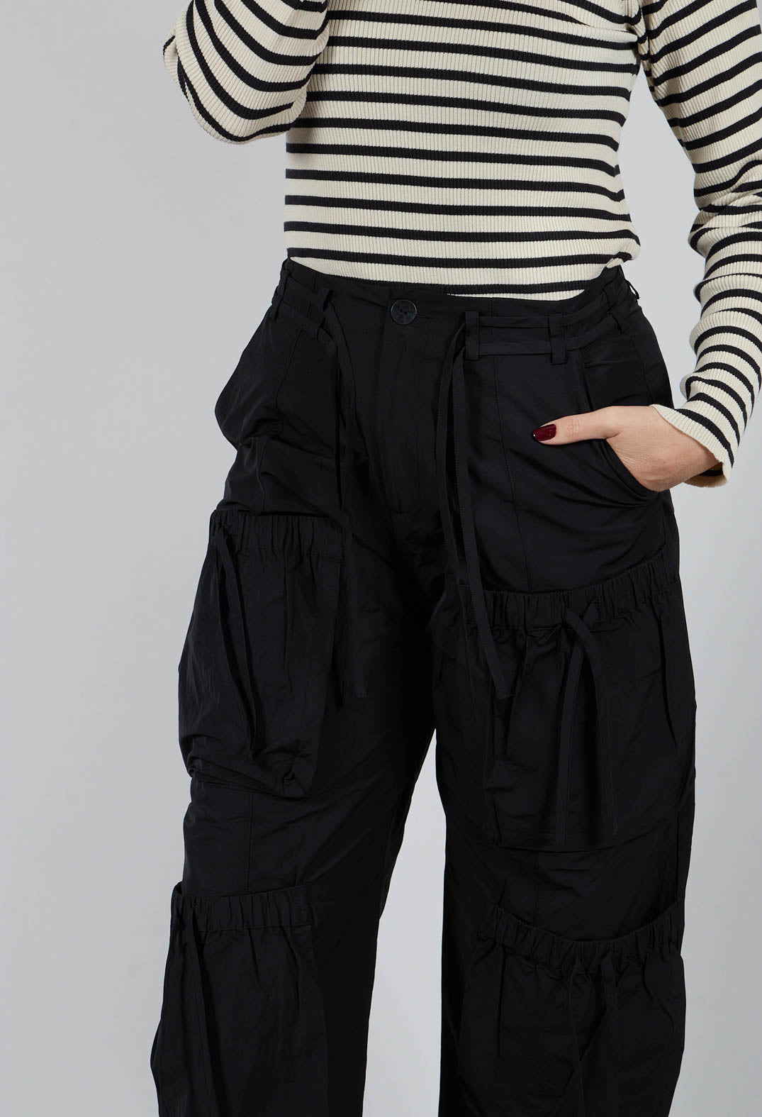 Fukkura Poplin Pants with Tie-Strings in Black